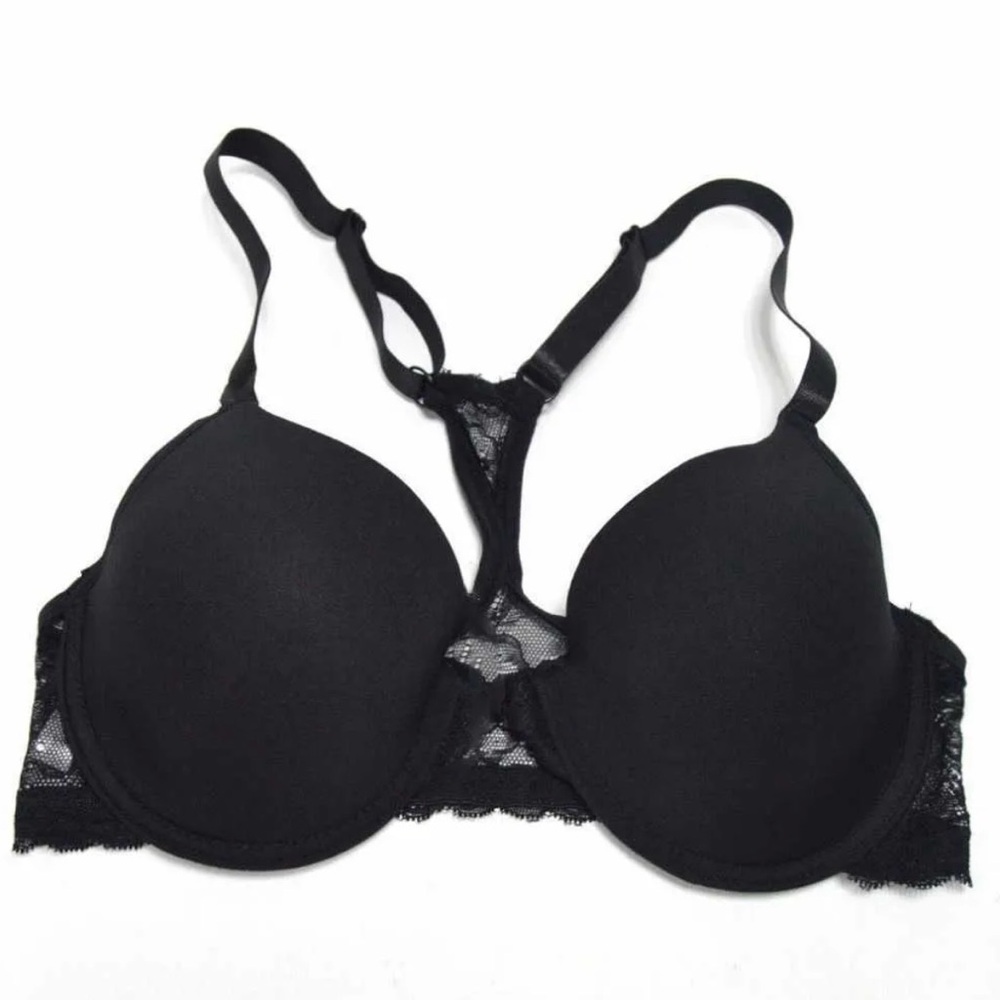 Victoria’s Secret👙 Body By Victoria 👙 Racerback Demi Black Lace push up bra